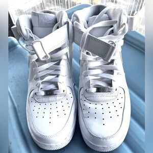 NIKE AIR FORCE 1’s - MEN’S- WHITE- VF 315123-111 | SIZE 11